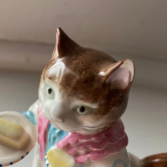 Beatrix Potter Beswick F. Warne RIBBY Figurine with Pink and Brown Accents - Picture 4 of 4